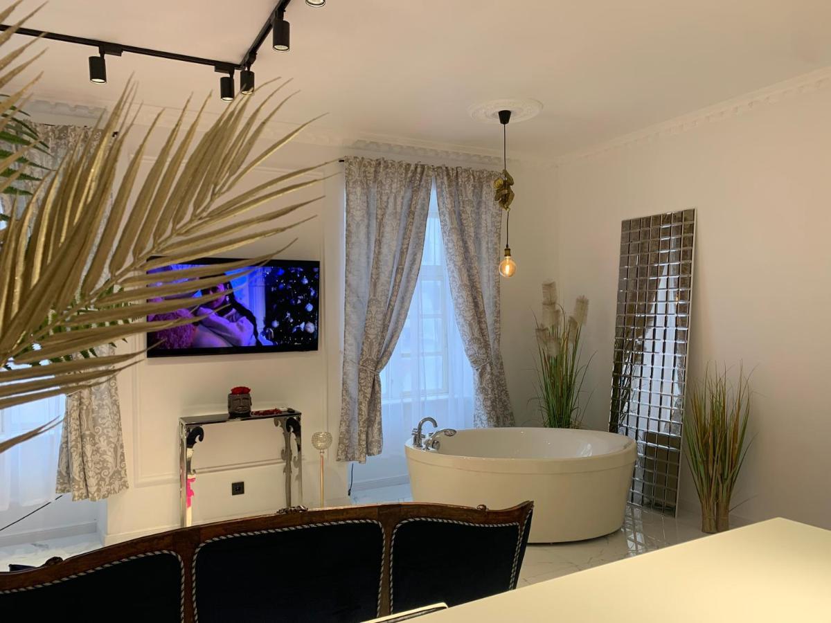 Tiltu 5 Jacuzzi Apartment Клайпеда Экстерьер фото